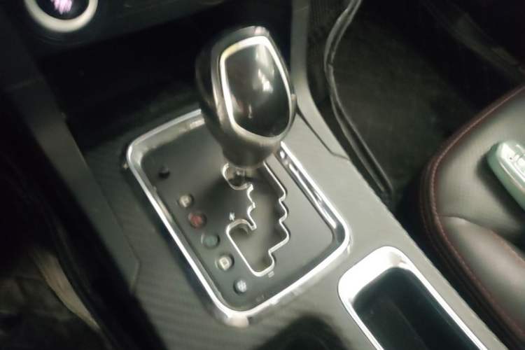 Used Geely Auto Vision 2016 1.5L Automatic Happiness Edition Gear Lever