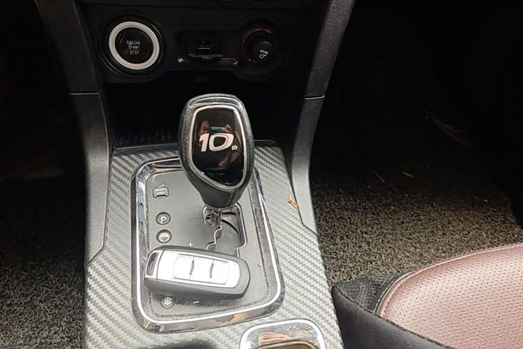 Used Geely Auto Vision 2016 1.5L Automatic Happiness Edition Gear Lever