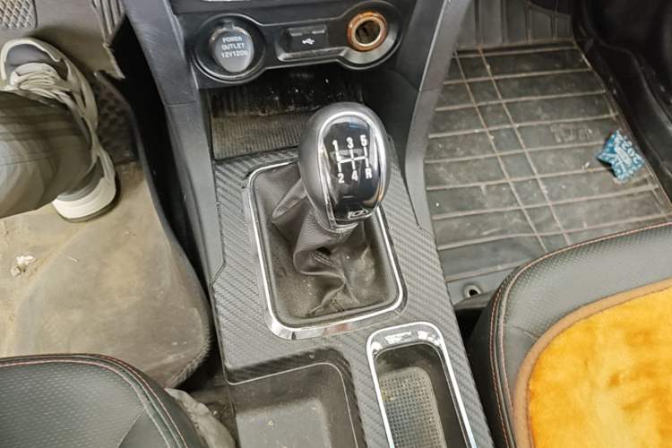 Used Geely Auto Vision 2016 1.5L Manual Happiness Edition Gear Lever