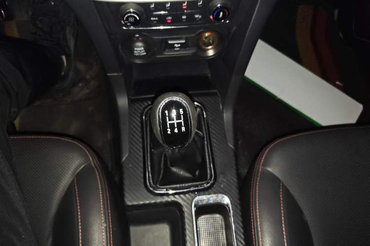 Used Geely Auto Vision 2016 1.5L Manual Happiness Edition Gear Lever