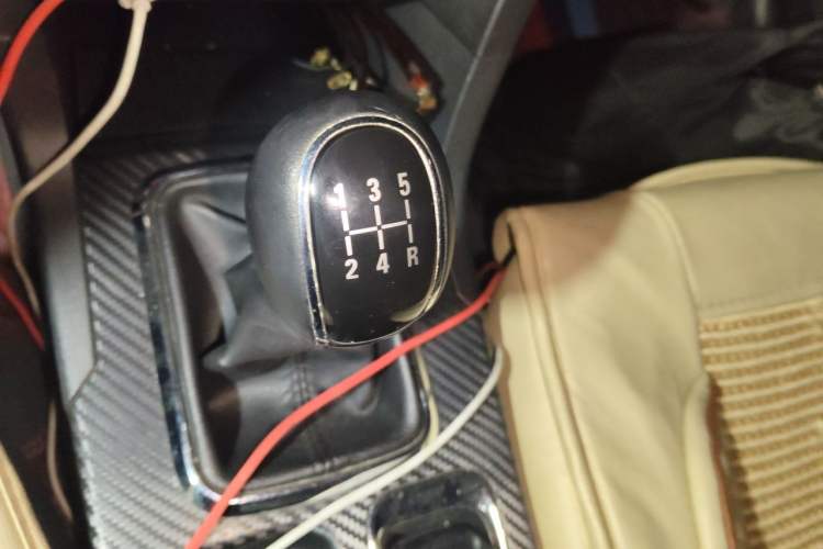 Used Geely Auto Vision 2016 1.5L Manual Happiness Edition Gear Lever