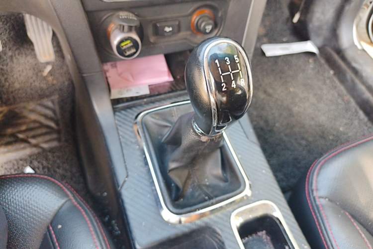 Used Geely Auto Vision 2016 1.5L Manual Happiness Edition Gear Lever