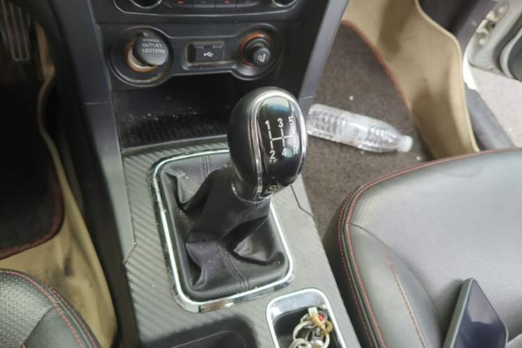 Used Geely Auto Vision 2016 1.5L Manual Happiness Edition Gear Lever