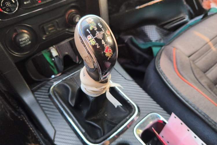 Used Geely Auto Vision 2016 1.5L Manual Happiness Edition Gear Lever