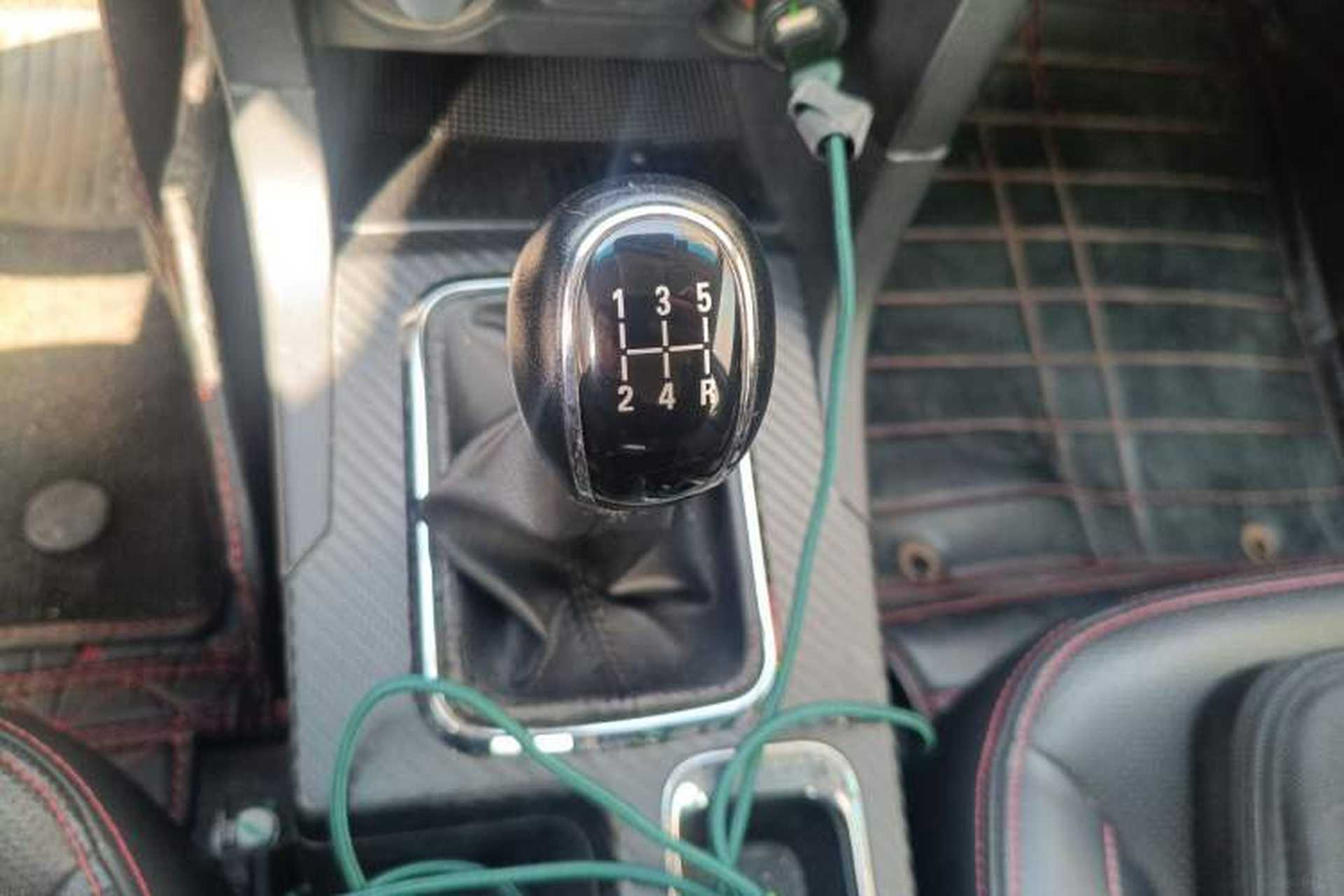 Used Geely Auto Vision 2016 1.5L Manual Happiness Edition Gear Lever