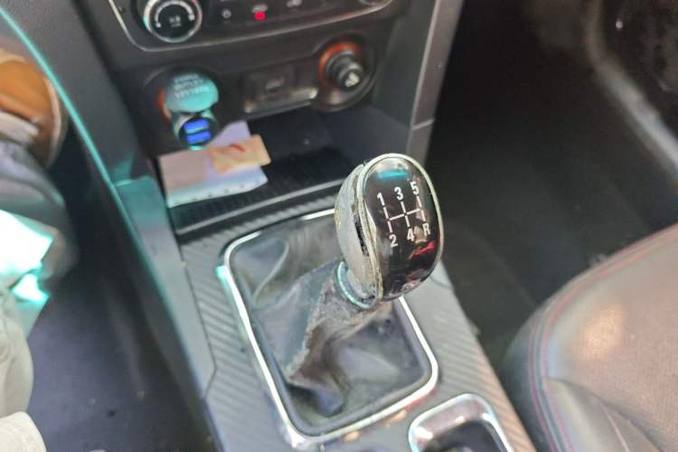 Used Geely Auto Vision 2016 1.5L Manual Happiness Edition Gear Lever