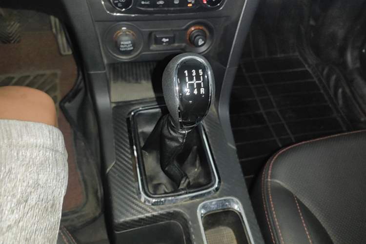 Used Geely Auto Vision 2016 1.5L Manual Happiness Edition Gear Lever