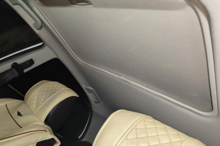 Used Geely Auto Vision 2016 1.5L Manual Happiness Edition Headliner