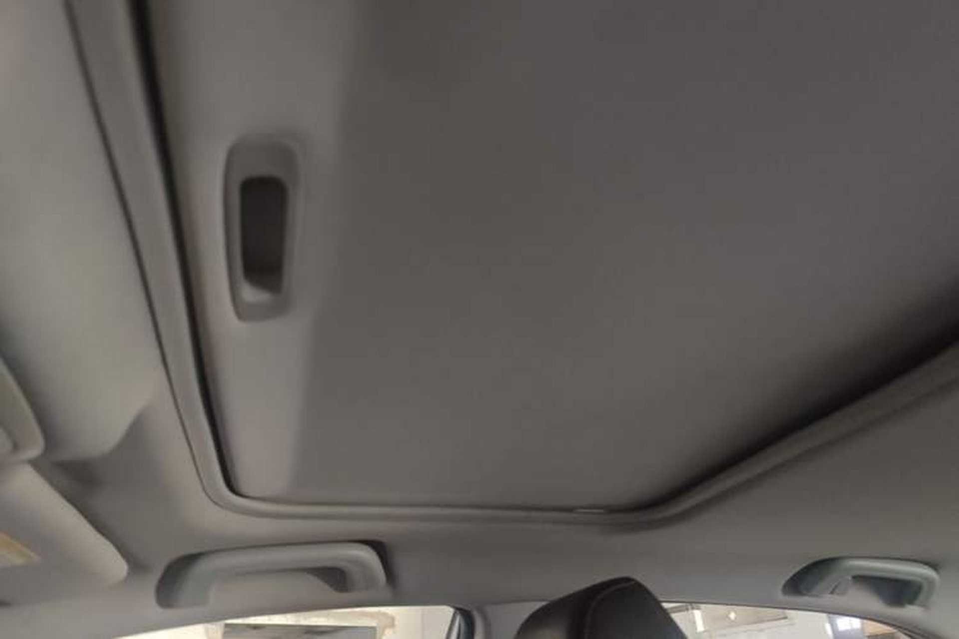 Used Geely Auto Vision 2016 1.5L Manual Happiness Edition Headliner
