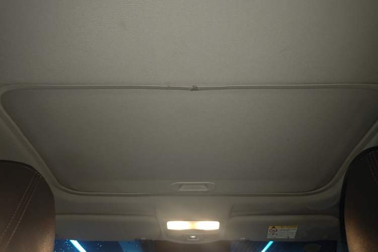 Used Geely Auto Vision 2016 1.5L Manual Happiness Edition Headliner
