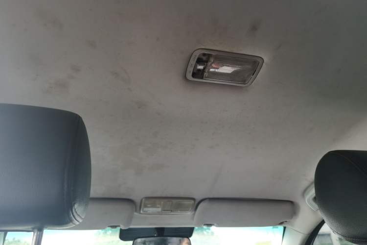 Used Geely Auto Vision 2016 1.5L Manual Entry-Level Trim Headliner