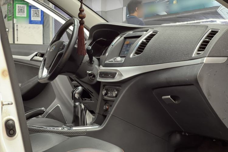 Used Geely Auto Vision 2016 1.5L Manual Happiness Edition Interior 1