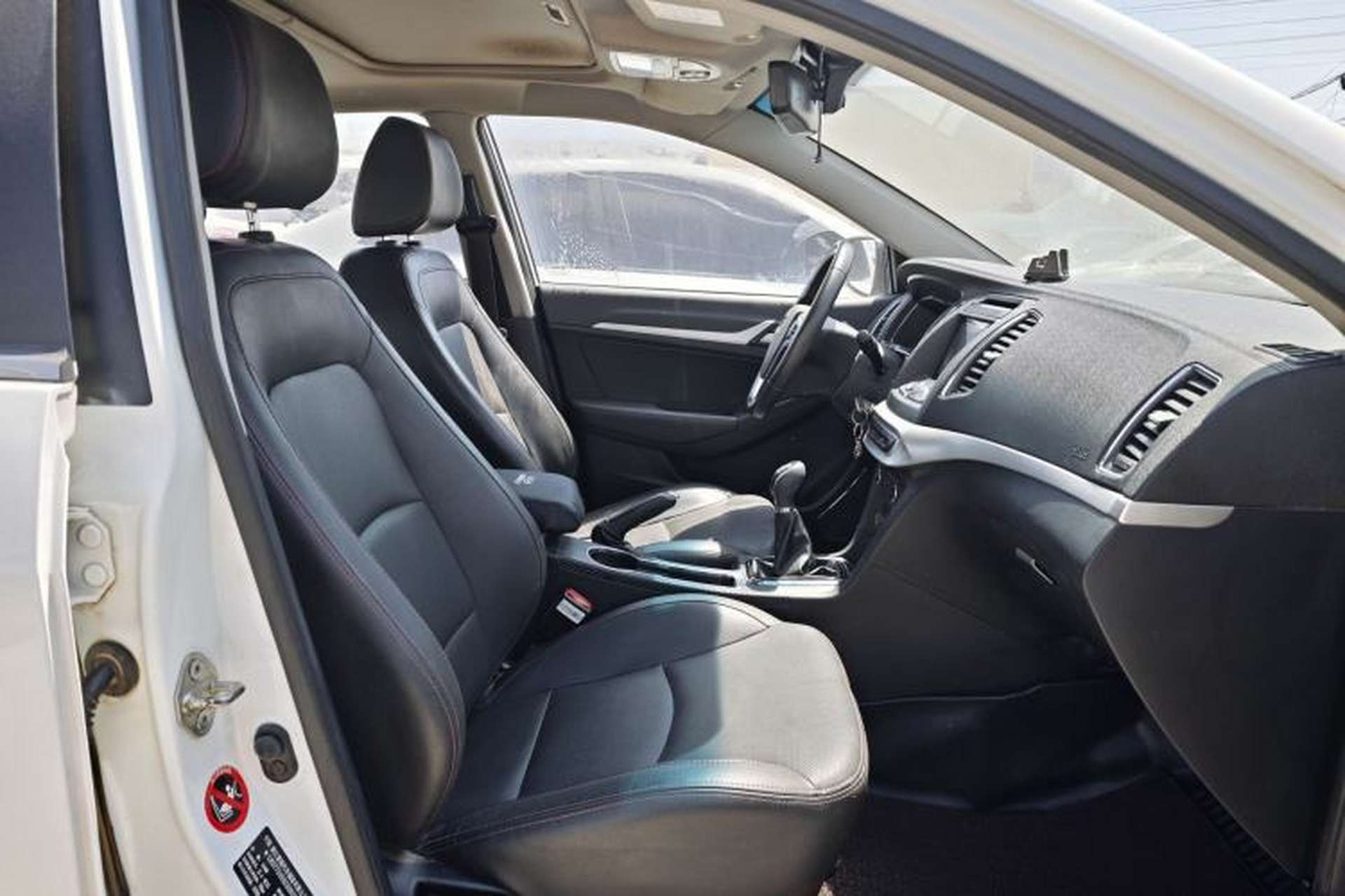 Used Geely Auto Vision 2016 1.5L Manual Happiness Edition Interior 2