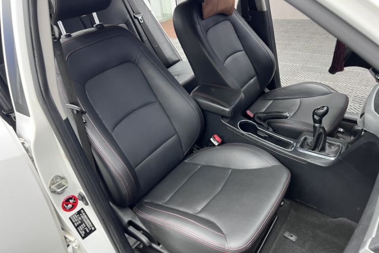 Used Geely Auto Vision 2016 1.5L Manual Happiness Edition Interior 3
