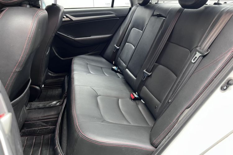 Used Geely Auto Vision 2016 1.5L Manual Happiness Edition Interior 5