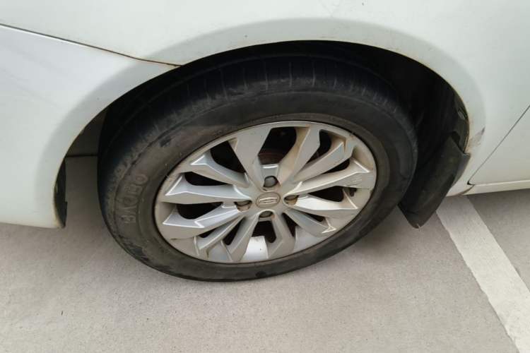 Used Geely Auto Vision 2016 1.5L Manual Happiness Edition Left Front Wheel Hub