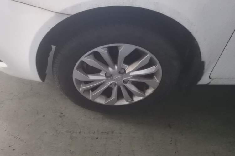 Used Geely Auto Vision 2016 1.5L Manual Happiness Edition Left Front Wheel Hub
