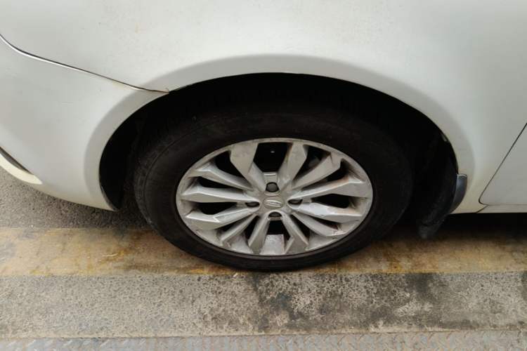 Used Geely Auto Vision 2016 1.5L Manual Happiness Edition Left Front Wheel Hub