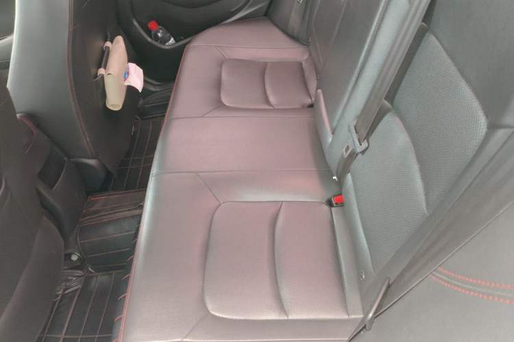 Used Geely Auto Vision 2016 1.5L Automatic Happiness Edition Left Rear Seat