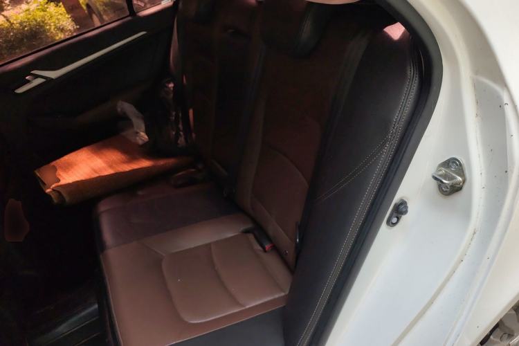 Used Geely Auto Vision 2016 1.5L Automatic Happiness Edition Left Rear Seat