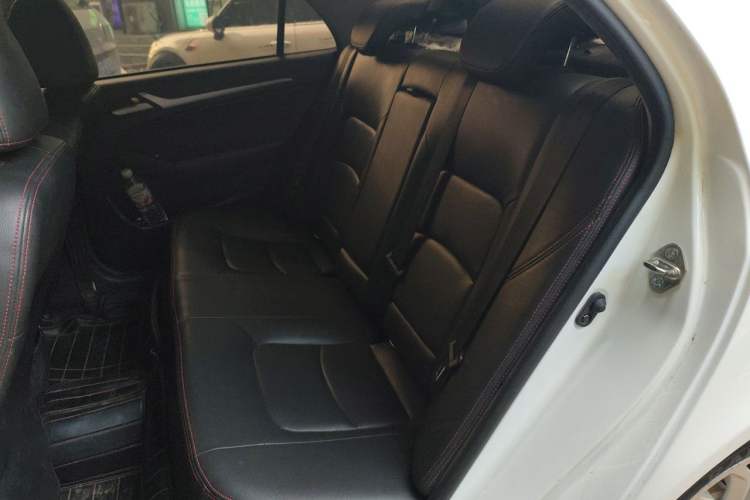 Used Geely Auto Vision 2016 1.5L Automatic Happiness Edition Left Rear Seat