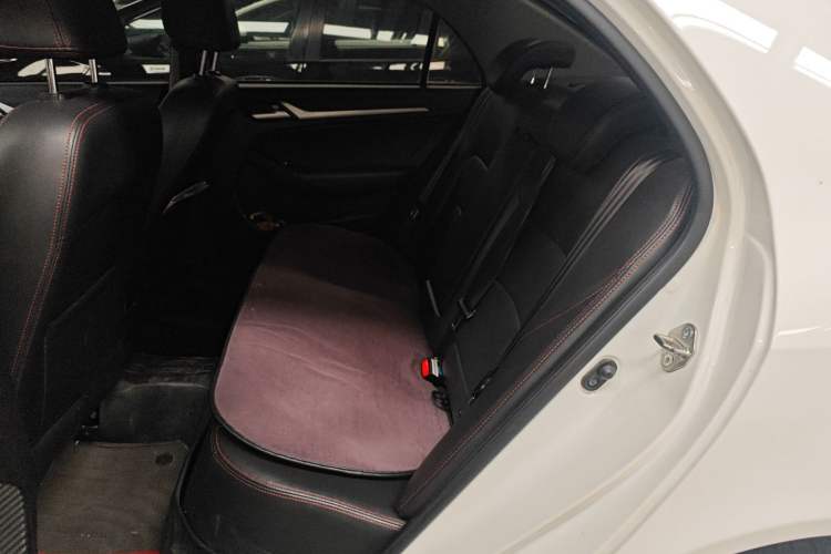 Used Geely Auto Vision 2016 1.5L Automatic Happiness Edition Left Rear Seat