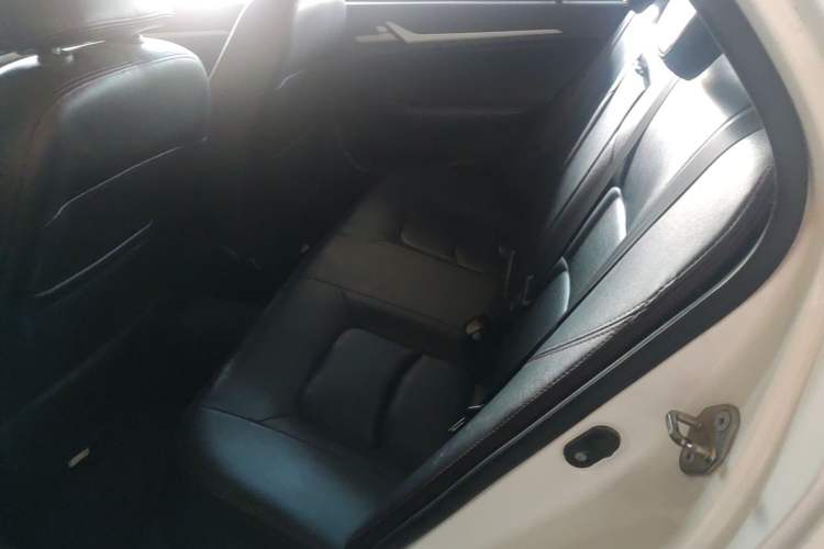 Used Geely Auto Vision 2016 1.5L Automatic Happiness Edition Left Rear Seat