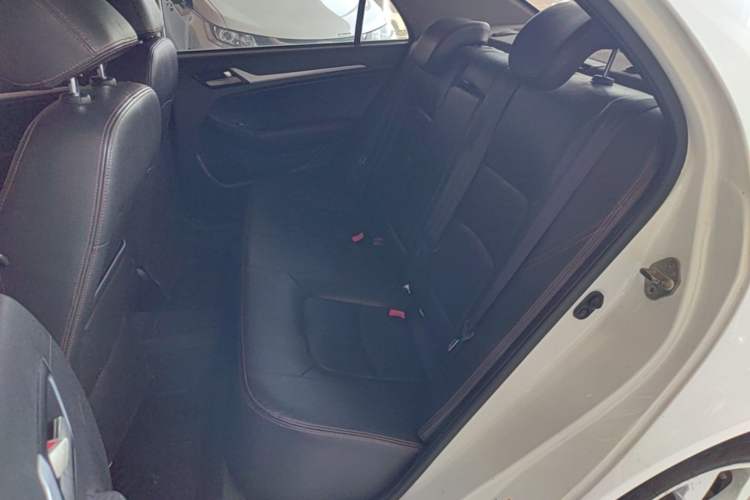 Used Geely Auto Vision 2016 1.5L Automatic Happiness Edition Left Rear Seat