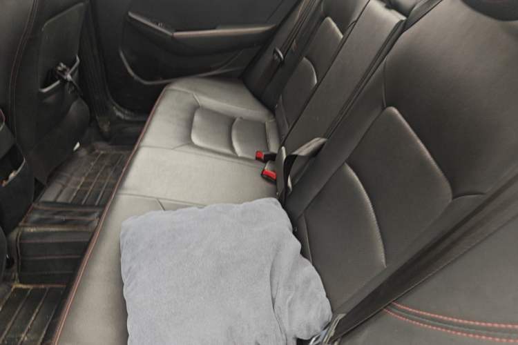 Used Geely Auto Vision 2016 1.5L Automatic Happiness Edition Left Rear Seat