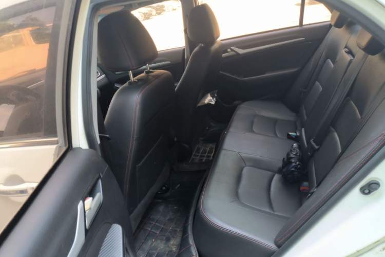Used Geely Auto Vision 2016 1.5L Automatic Happiness Edition Left Rear Seat