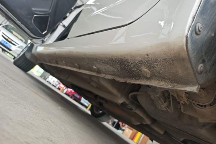 Used Geely Auto Vision 2016 1.5L Automatic Happiness Edition Left Side Sill