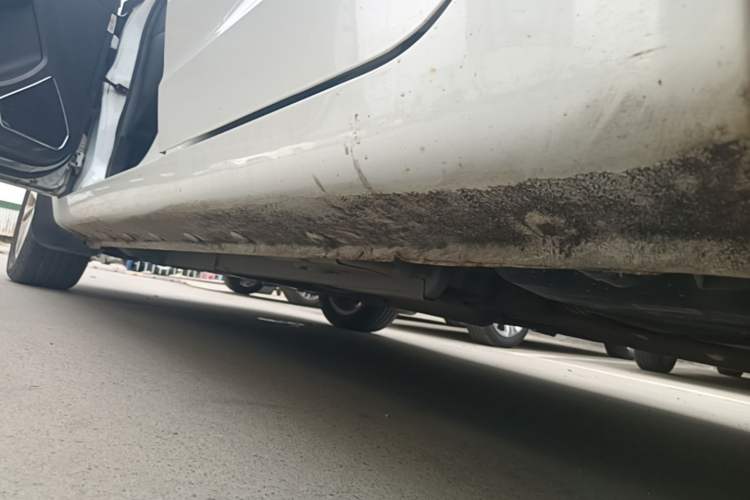 Used Geely Auto Vision 2016 1.5L Manual Happiness Edition Left Side Sill