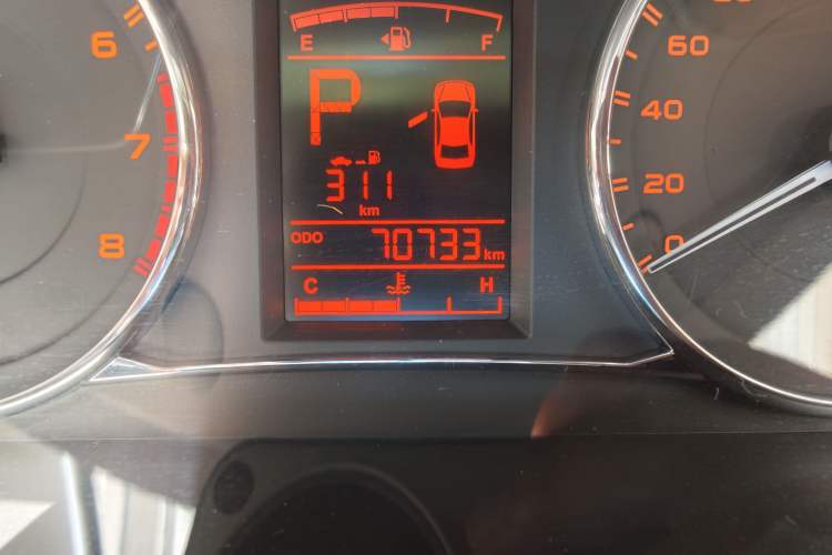 Used Geely Auto Vision 2016 1.5L Automatic Happiness Edition Odometer Close Up