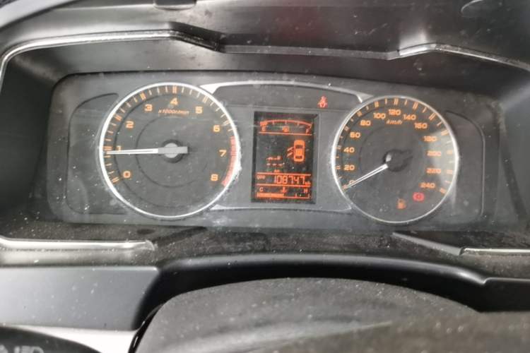 Used Geely Auto Vision 2016 1.5L Manual Happiness Edition Odometer Close Up