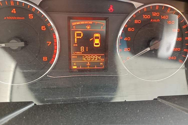 Used Geely Auto Vision 2016 1.5L Automatic Happiness Edition Odometer Close Up