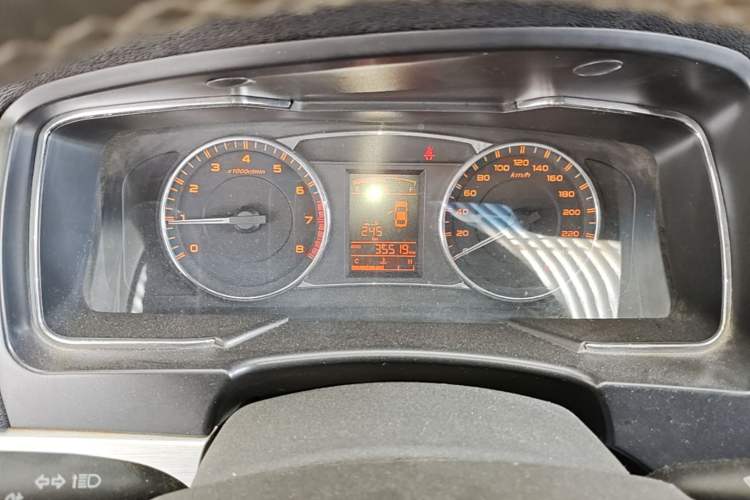Used Geely Auto Vision 2016 1.5L Manual Happiness Edition Odometer Close Up
