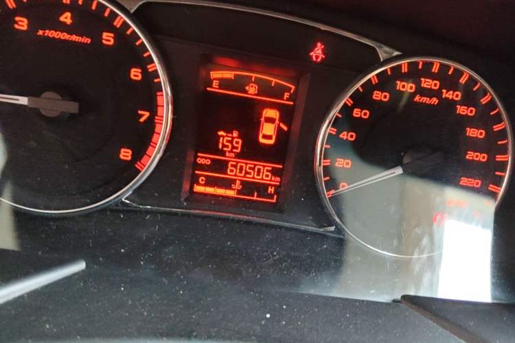 Used Geely Auto Vision 2016 1.5L Manual Happiness Edition Odometer Close Up