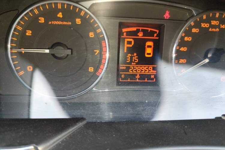 Used Geely Auto Vision 2016 1.5L Automatic Happiness Edition Odometer Close Up