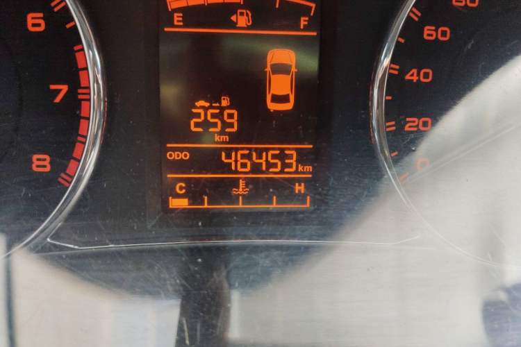 Used Geely Auto Vision 2016 1.5L Manual Happiness Edition Odometer Close Up