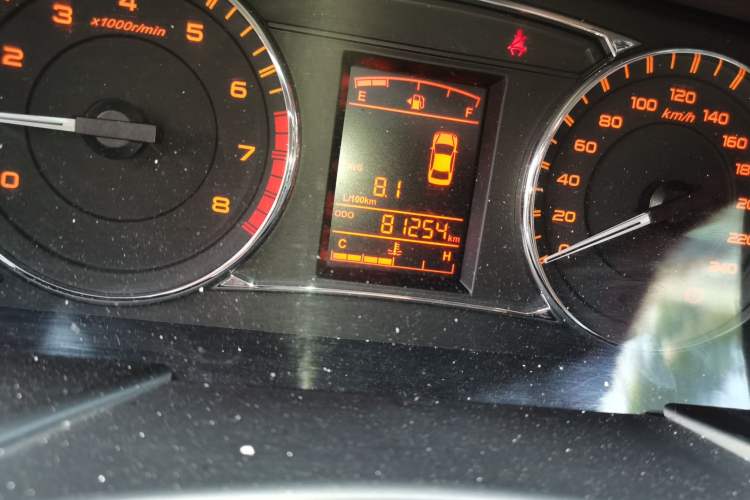 Used Geely Auto Vision 2016 1.5L Manual Happiness Edition Odometer Close Up