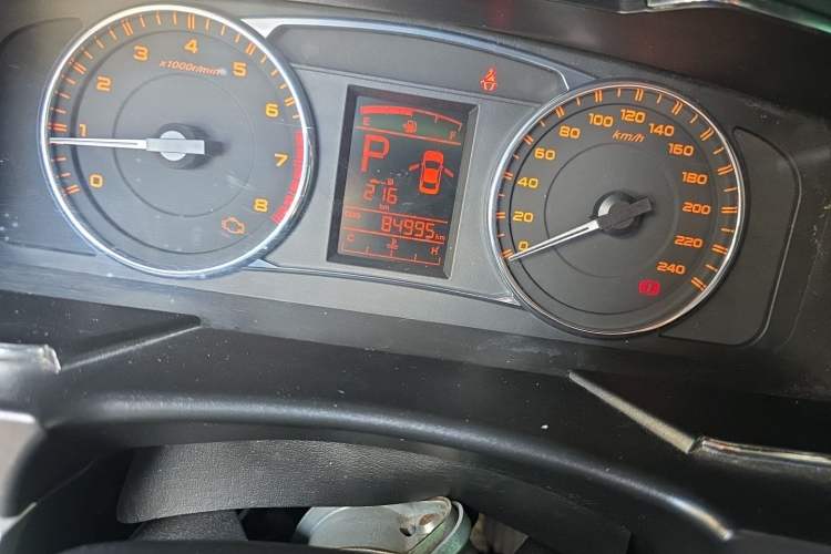 Used Geely Auto Vision 2016 1.5L Automatic Happiness Edition Odometer Close Up