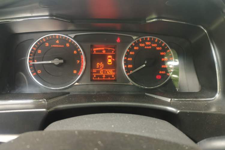 Used Geely Auto Vision 2016 1.5L Manual Happiness Edition Odometer Close Up