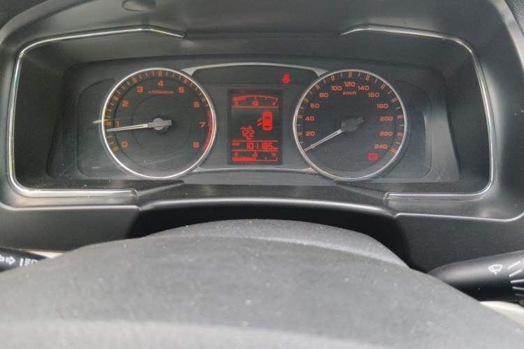 Used Geely Auto Vision 2016 1.5L Manual Happiness Edition Odometer Close Up
