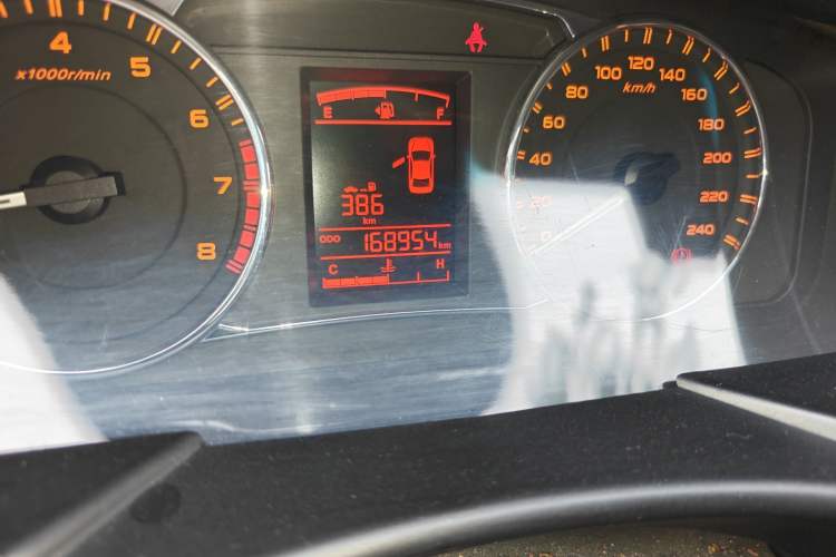 Used Geely Auto Vision 2016 1.5L Manual Happiness Edition Odometer Close Up
