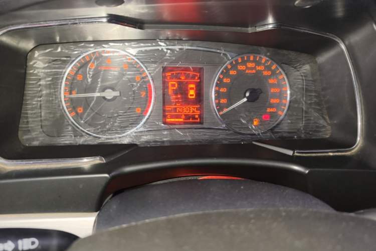 Used Geely Auto Vision 2016 1.5L Automatic Happiness Edition Odometer Close Up