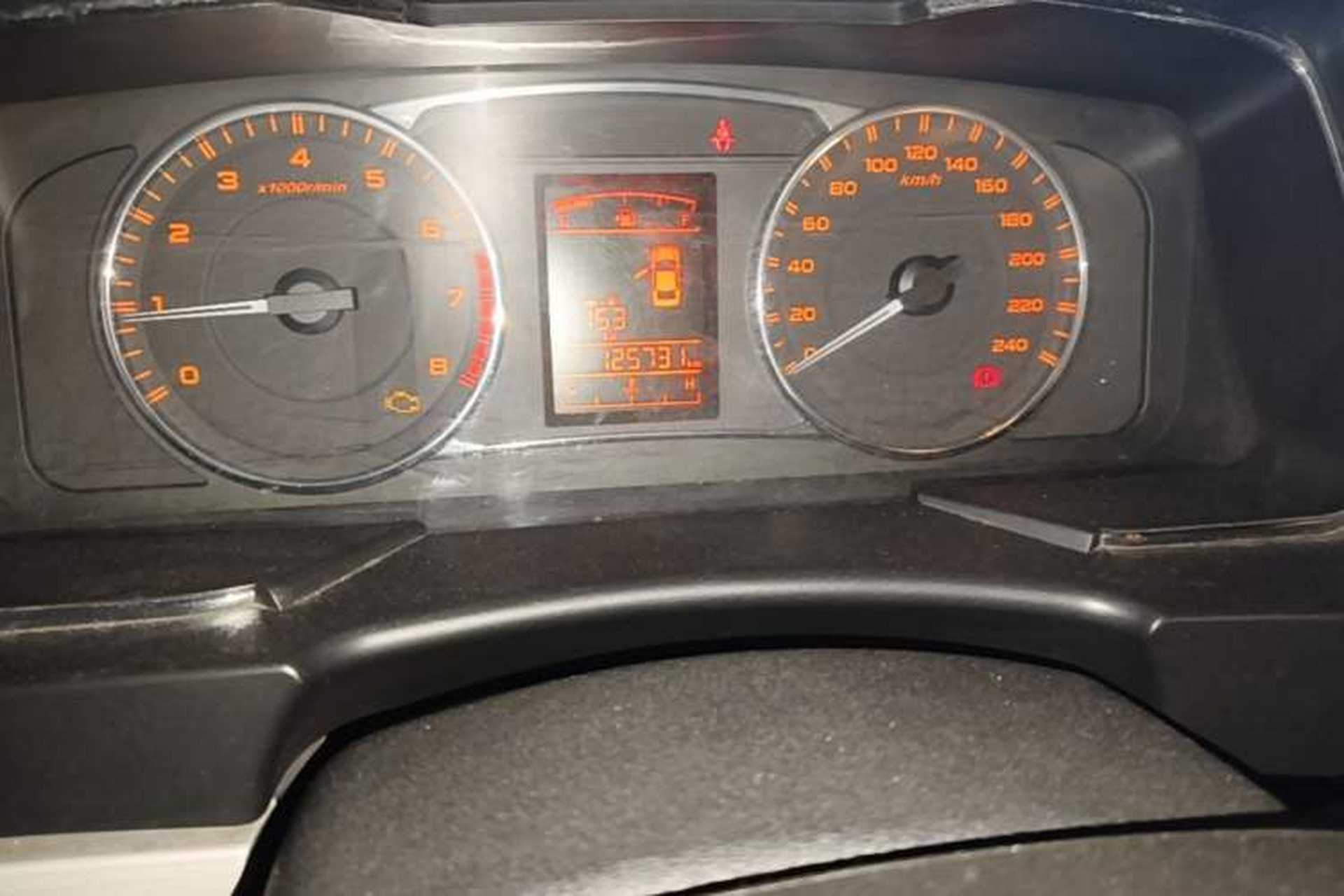 Used Geely Auto Vision 2016 1.5L Manual Happiness Edition Odometer Close Up