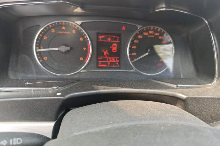Used Geely Auto Vision 2016 1.5L Manual Happiness Edition Odometer Close Up