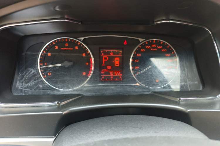 Used Geely Auto Vision 2016 1.5L Automatic Happiness Edition Odometer Close Up