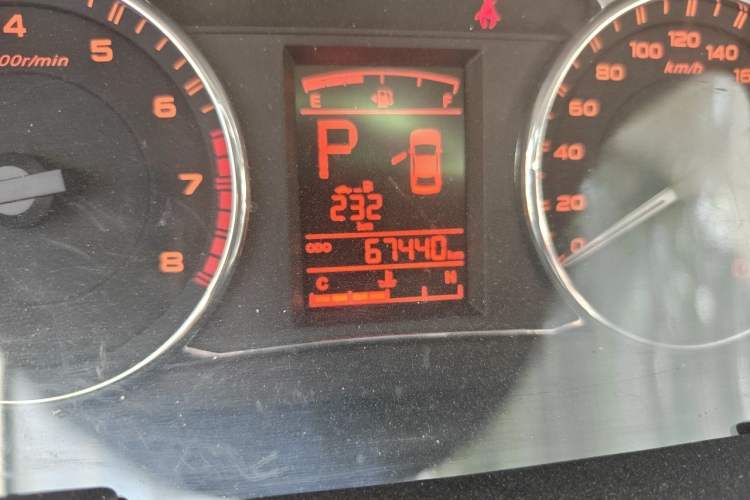 Used Geely Auto Vision 2016 1.5L Automatic Happiness Edition Odometer Close Up