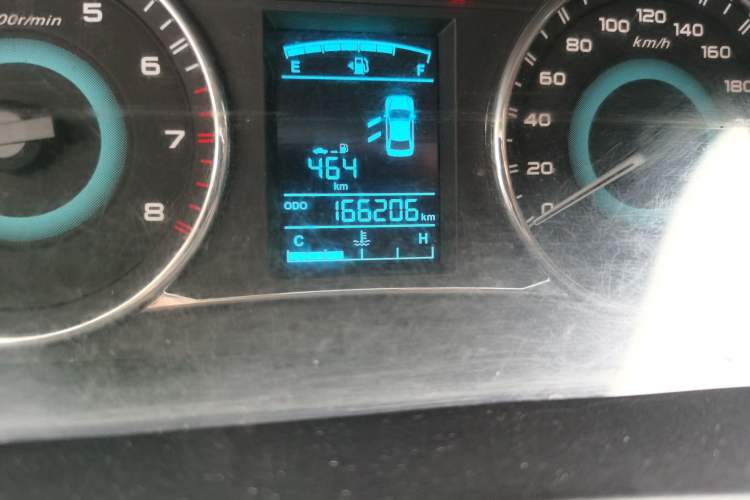 Used Geely Auto Vision 2016 1.5L Manual Entry-Level Trim Odometer Close Up